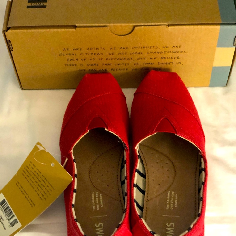 TOMS shoes